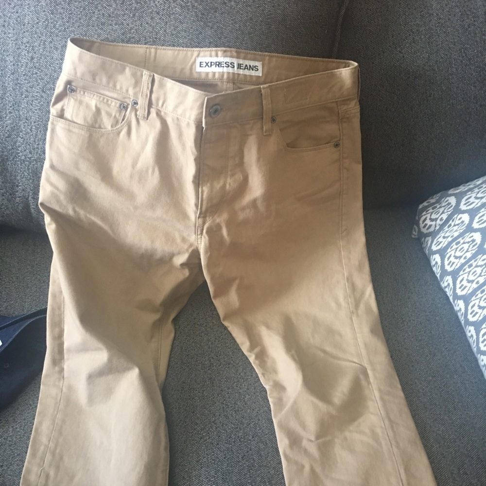 Express khaki
